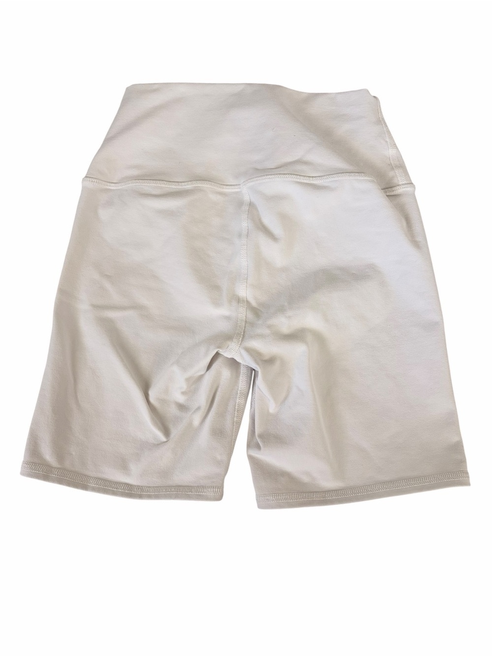 ALO Yoga Cream High-Waist Bike Shorts with Subtle Logo - Picture 2 of 4